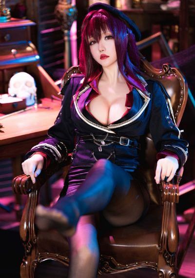 免费播放欧美黄色大片频_十万网红美女美酱