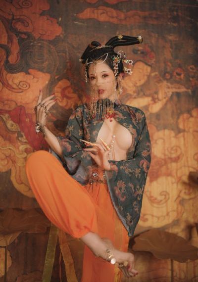 日韩精品无码综合一区二区_手机在线免费观看