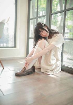 日韩精品丝袜制服_4K日韩电影在线